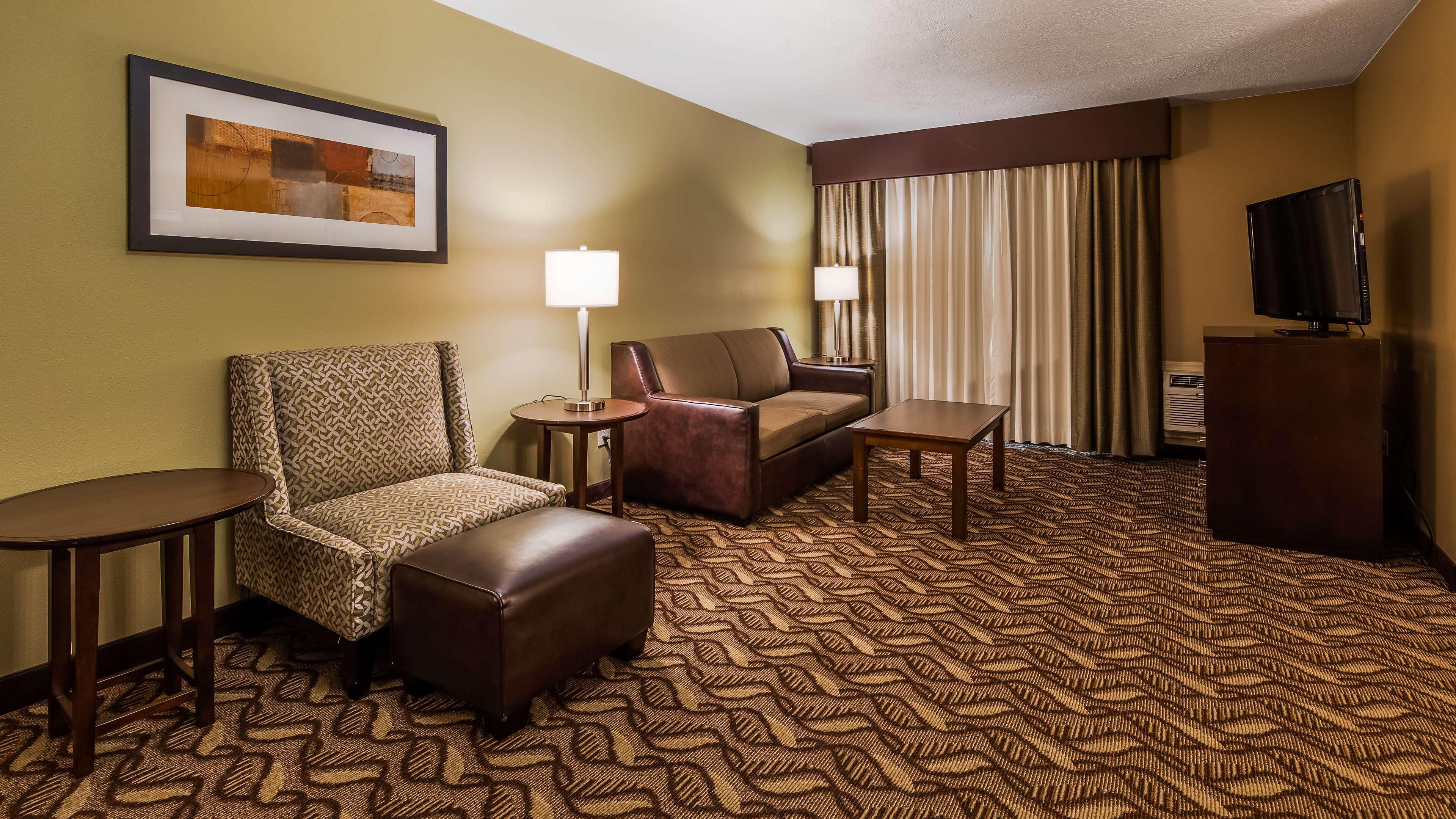 Best Western Plus Grand Manor Inn Спрингфилд Экстерьер фото