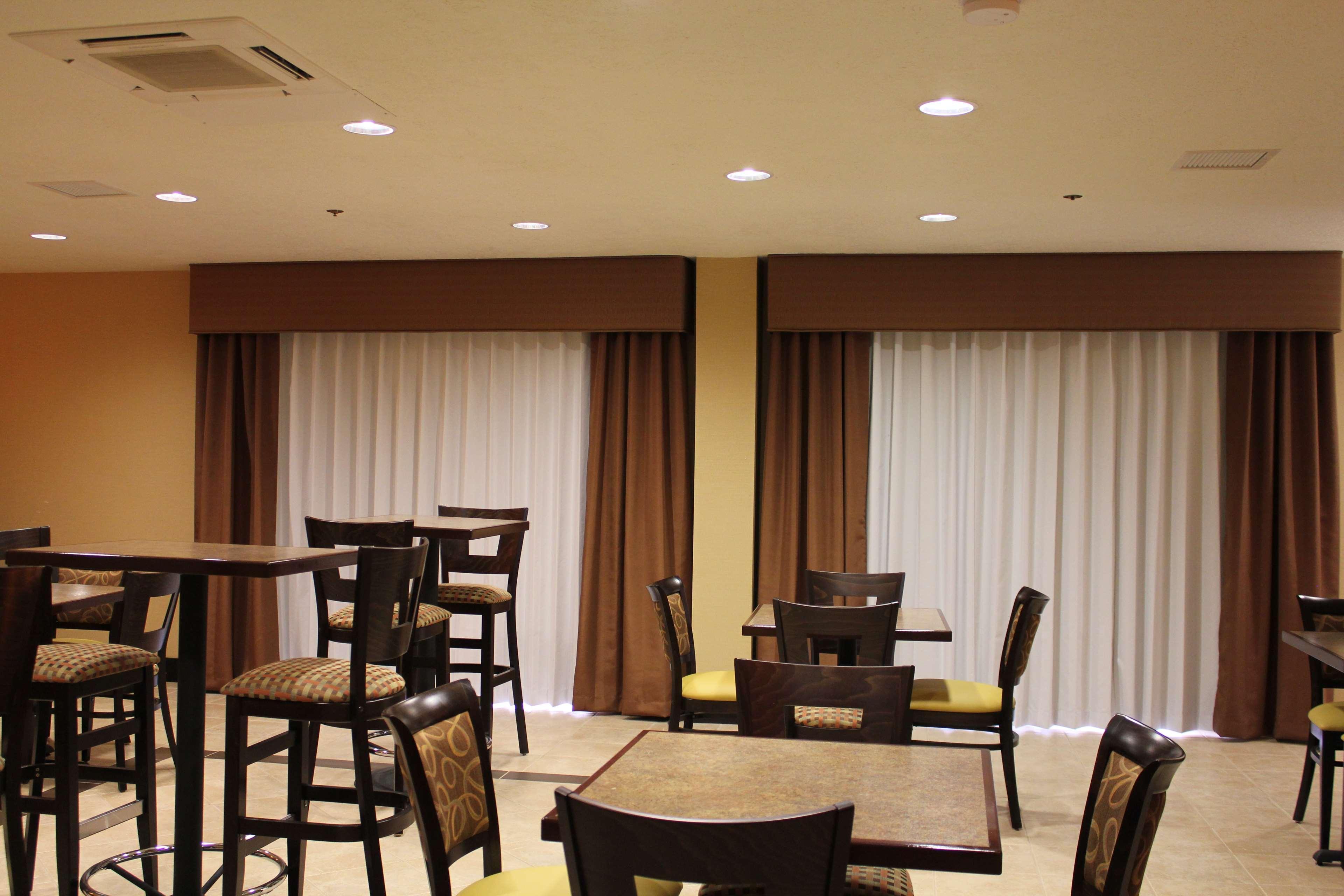 Best Western Plus Grand Manor Inn Спрингфилд Экстерьер фото