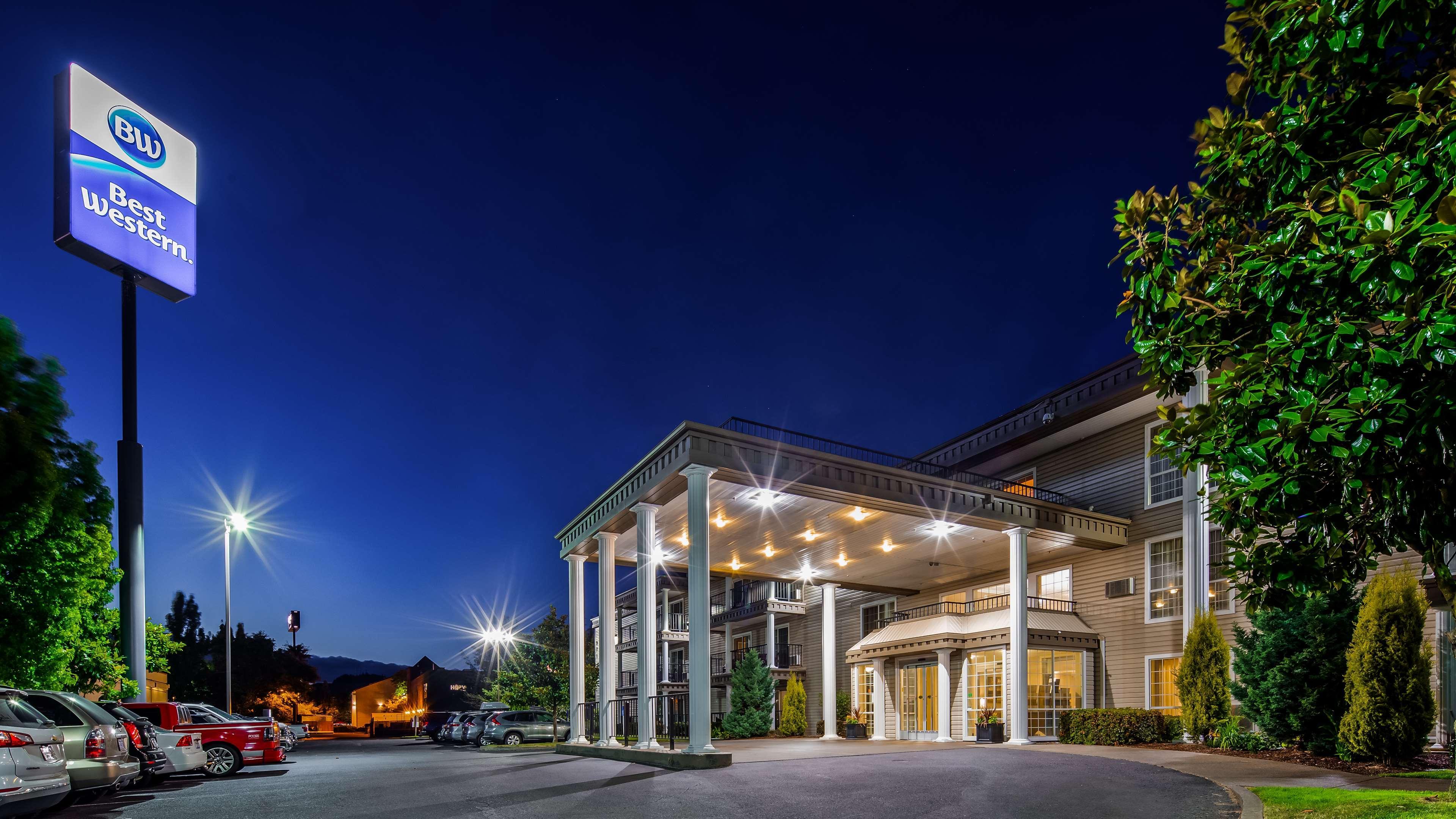 Best Western Plus Grand Manor Inn Спрингфилд Экстерьер фото